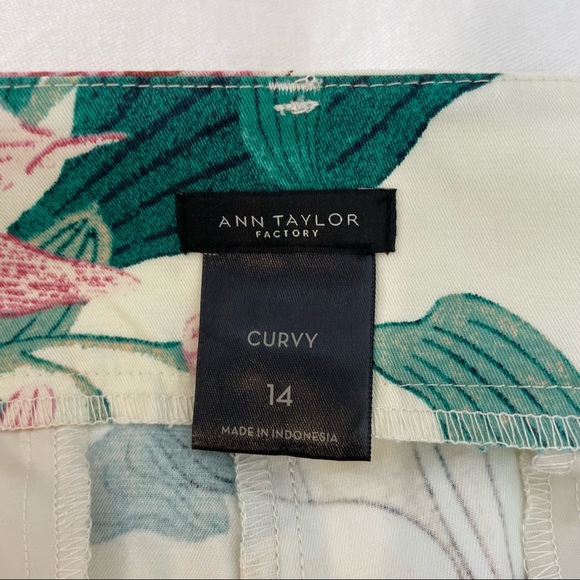 Ann Taylor factory botanical print ankle pants. - Picture 7 of 16